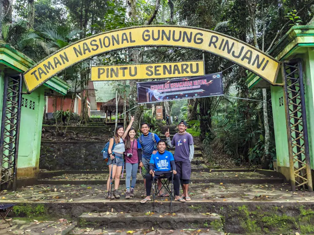 team photo gate senaru route mount rinjani trek lombok indonesia - laugh travel eat